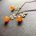 Ketting met amberhangers uit de Baltische regio - Barnsteen