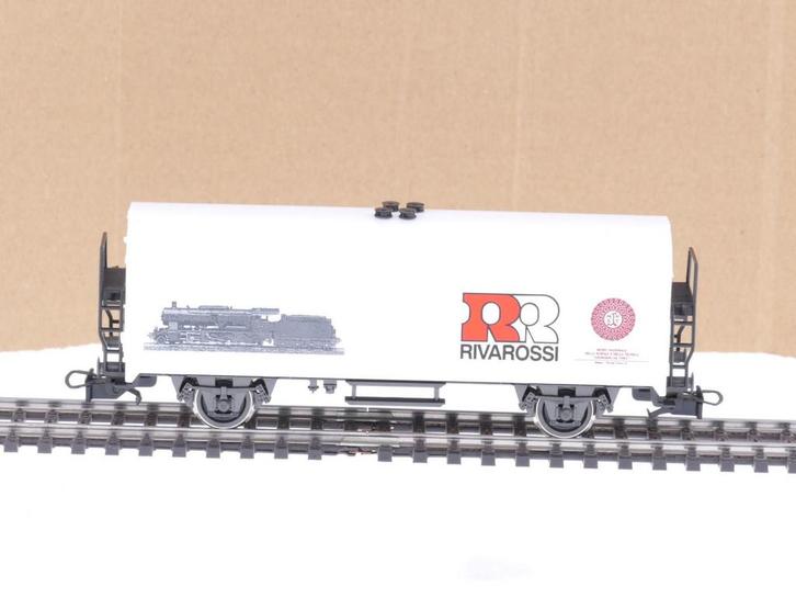 Schaal H0 Rivarossi 5674 gesloten goederenwagon 50 jaar..., Hobby en Vrije tijd, Modeltreinen | H0, Gelijkstroom, Wagon, Zo goed als nieuw