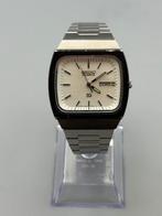 Seiko - SQ TV Form – Ref. 8223-5070 - Made in Japan - 1977 -