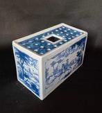 Oud Delft, Nijmegen - Vaas - Delfts blauw Flower brick -