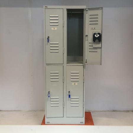 (MDK-106659) Kind garderobe lockerkast met pandsloten, Huis en Inrichting, Kasten | Lockerkasten, Gebruikt, Ophalen of Verzenden