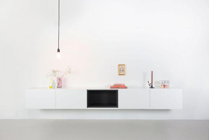 Zwevend tv-meubel verstek 275 cm -67%:€2209 nu €729,-op=op, Huis en Inrichting, Kasten | Dressoirs, 200 cm of meer, 25 tot 50 cm