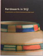 Aardewerk in Stijl: geschiedenis van Potterie Kennemerland, Verzenden, Zo goed als nieuw, T.M. Eliëns