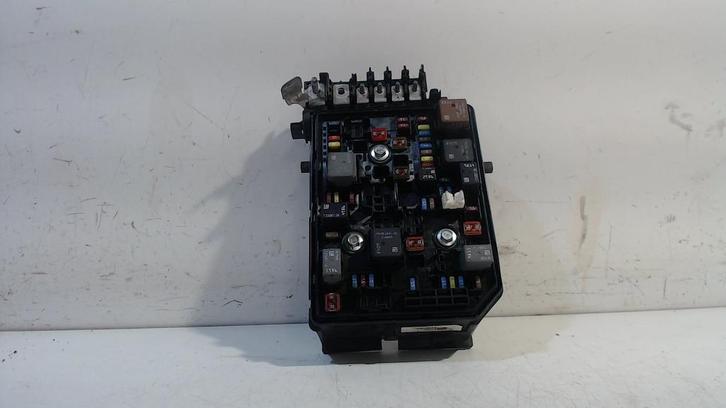 Zekeringkast Opel Astra K 1.6 CDTi 39040854, Auto-onderdelen, Elektronica en Kabels, ARN erkend, Stiba lid, Erkend duurzaam, Gebruikt