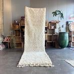 Modern Runner Marokkaanse Berber witte wollen tapijt -, Nieuw