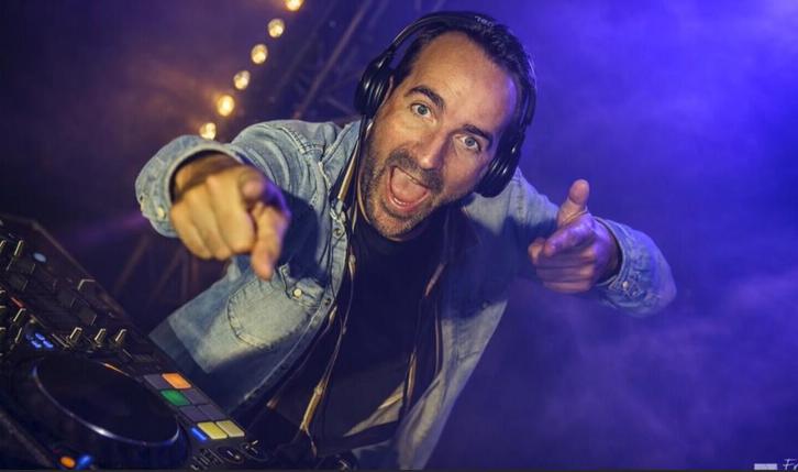 Kingsize DJ licht en geluid!, Diensten en Vakmensen, Muzikanten, Artiesten en Dj's, Dj