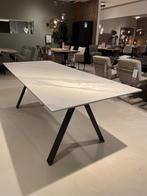 Cavinta eettafel **SHOWROOMMODEL**, Huis en Inrichting, Tafels | Eettafels, Nieuw