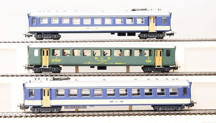 HAG H0 - 467-400 - Modeltrein personenwagen (3) - BLS, Hobby en Vrije tijd, Modeltreinen | H0