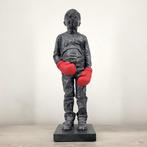 Mark Sugar - Carefree child (Red & black boxing style 58)