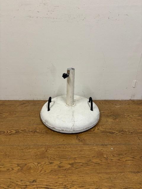 Gebruikte Parasolvoet Wit Vintage/Café, Huis en Inrichting, Tafelonderdelen, Ophalen