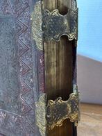 Holy Bible - 1850, Antiek en Kunst, Antiek | Boeken en Bijbels
