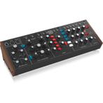 (B-Stock) Behringer Model D analoge synthesizer