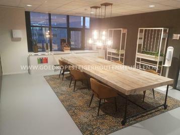 Steigerhouten tafel met steigerbuis frame | Eettafel tafel beschikbaar voor biedingen