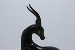 Beeld, Liggende Antiloop - 18.5 cm - Albast, Onyx, Antiek en Kunst, Curiosa en Brocante