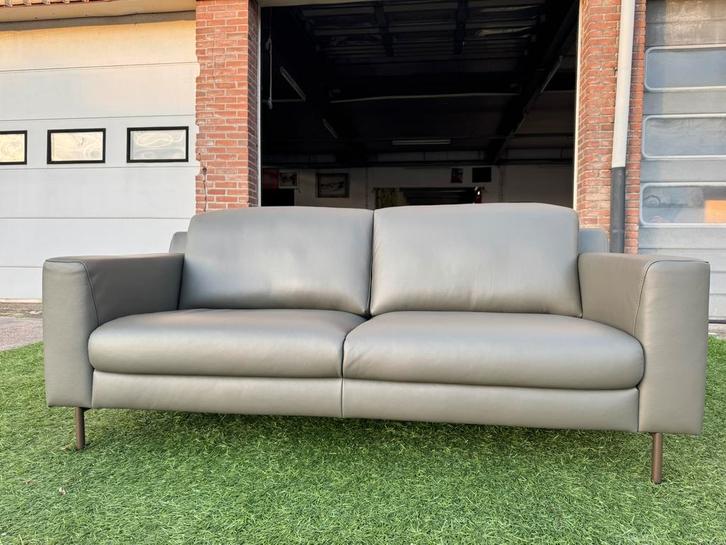 Bankstel Montel design 3 zit bank  donker groen  leer, Huis en Inrichting, Banken | Bankstellen, Rechte bank, Zo goed als nieuw