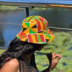 Bucket hat / Vissershoedje met Afrikaanse print - Gele kente, Kleding | Heren, Ophalen of Verzenden, Nieuw