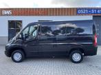 Peugeot Boxer 330 2.0 BlueHDI 130pk L1H1 Premium Pack / vast, Auto's, Peugeot, Stof, Gebruikt, Euro 6, Onderhoudsboekje
