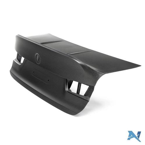 Dit betreft een Carbon CSL kofferbak klep - Alpha N, Auto diversen, Tuning en Styling, Verzenden