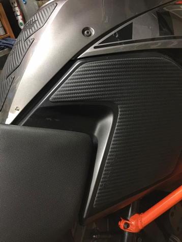 Rubbatech kniepad KTM 1050/1090/1190/1290 beschikbaar voor biedingen