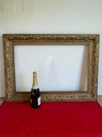 Lijst - Goudkleurig in hout, gips en pastiglia., Antiek en Kunst
