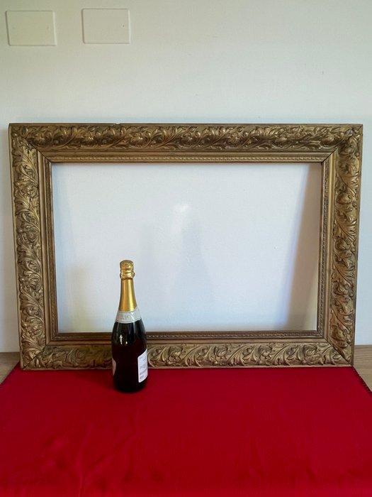 Lijst - Goudkleurig in hout, gips en pastiglia., Antiek en Kunst, Antiek | Overige Antiek