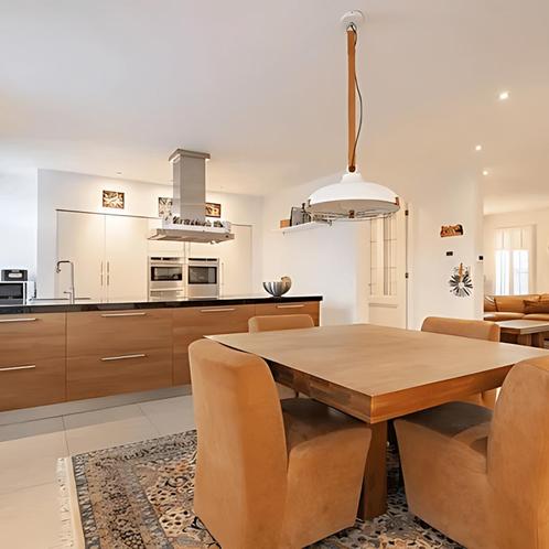 Ruim appartement met 4 slaapkamers op Kampstraat 13 gevonden, Huizen en Kamers, Huizen te huur, Direct bij eigenaar, Appartement
