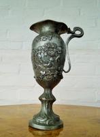 Jean Maurice Petizon (1855-1922) - Zeldzame tinnen wijnkruik, Antiek en Kunst