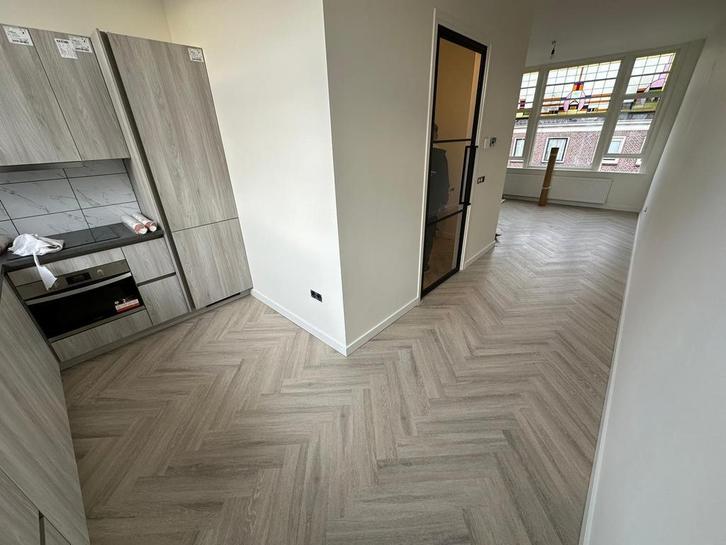 Laminaat - PVC Click  Dryback - Vloerenlegger - Visgraat, Diensten en Vakmensen, Vloerleggers en Parketteurs, Houten vloeren, Laminaat of Parket