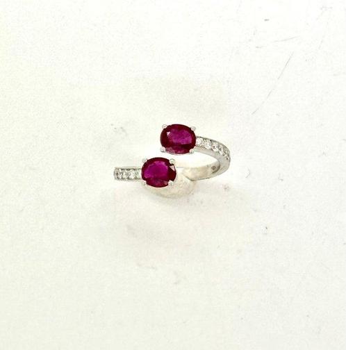 Ring - 18 karaat Witgoud - Robijnen en diamanten, Sieraden, Tassen en Uiterlijk, Ringen