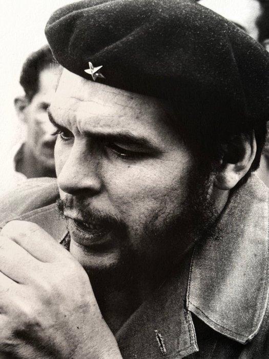 AMADOR VALES (1897–1965). - (Photo XL) Che Guevara con con, Antiek en Kunst, Kunst | Designobjecten
