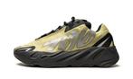 Adidas Yeezy 700 MNVN Resin - Maat 45 1/3 EU, Kleding | Heren, Schoenen, Ophalen of Verzenden, Nieuw, Yeezy