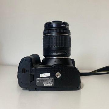 Nikon D5300 + Nikkor 18-55mm f3.5-5 AF-P Digitale reflex beschikbaar voor biedingen
