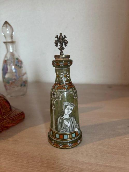 Manufaktur Böhmen - Parfumfles (6) - fles - Glas -, Antiek en Kunst, Curiosa en Brocante