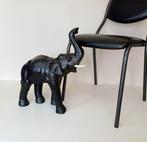 Liberty & Co. - Beeldje - 51 cm hoge olifant in - Leder, Antiek en Kunst