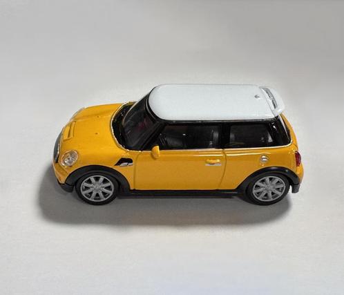 Schaalmodel Mini Cooper S (schaal 1:43, ca. 10x4x3 cm, geel, Hobby en Vrije tijd, Modelauto's | 1:43, Nieuw, Ophalen of Verzenden