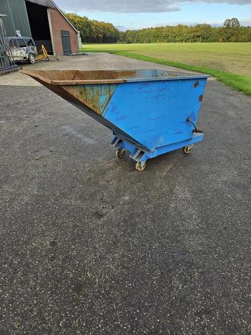 Kiepbak kantelbak spanenbak heftruck 800 liter beschikbaar voor biedingen