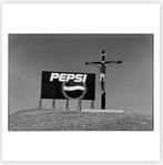 Elliott Erwitt (1928) - The Pepsi Christ