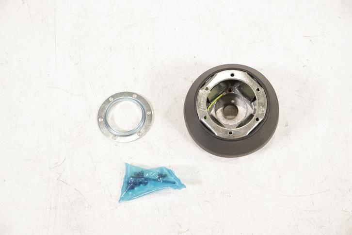 BMW E36 3 Serie & Z3 MOMO Stuurnaaf set NIEUW! 12111112011, Auto diversen, Tuning en Styling, Ophalen of Verzenden