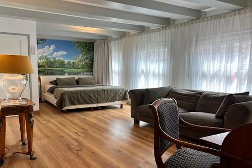 Studio Vijzelstraat in Amsterdam, Huizen en Kamers, Kamers te huur, 20 tot 35 m², Amsterdam