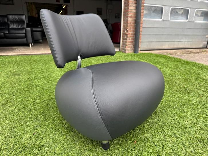 Leolux Pallone fauteuil zwart/grijs leren design relax stoel, Huis en Inrichting, Fauteuils, Zo goed als nieuw, Hout, Leer, Metaal