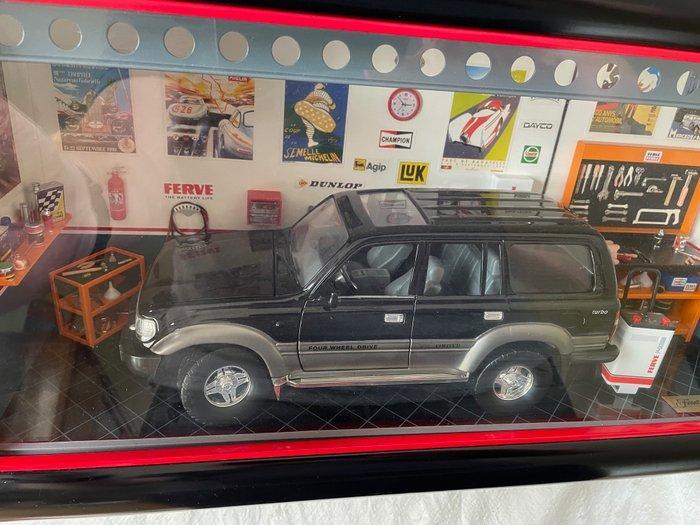 1:18 - Modelauto - Ferret´s Mini Model Toyota Land Cruiser 4, Hobby en Vrije tijd, Modelauto's | 1:5 tot 1:12