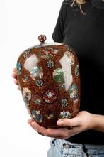 Vaas - Emaille, Een prachtige cloisonné-poëtische vaas, Antiek en Kunst
