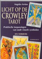 Licht op de Crowley-tarot 9789023008118 Angeles Arrien, Boeken, Verzenden, Zo goed als nieuw, Angeles Arrien