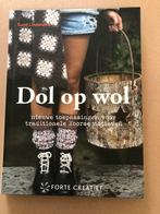 Dol op Wol - Nieuwe toepassingen Noorse Brei Motieven  NIEUW, Boeken, Ophalen of Verzenden, Nieuw, Breien en Haken