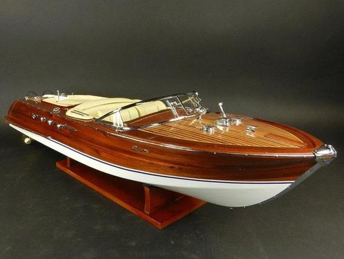 maquette riva 87 cm creme de Luxe en bois 1:10 - Modelboot, Hobby en Vrije tijd, Modelauto's | 1:5 tot 1:12