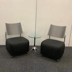 Complete set van 2 design stoelen + design tafel, Harri, Gebruikt, Ophalen of Verzenden, Bureau