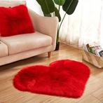 Fluffy Hartvormig Vloerkleed (50 cm x 50 cm) - Rood, Huis en Inrichting, Woonaccessoires | Overige, Nieuw, Verzenden