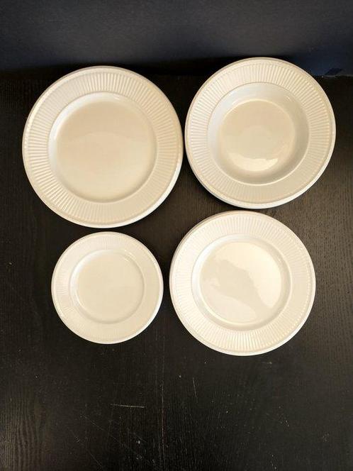Wedgwood - Bord (24) - Edme - Keramiek, Antiek en Kunst, Antiek | Meubels | Tafels