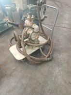 Lucht membraam pomp, Ophalen