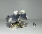 Meissen - Beeldje - Kissing Doves (Late 18th / Early 19th, Antiek en Kunst